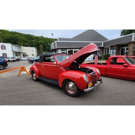 1939 Ford Deluxe Convertible